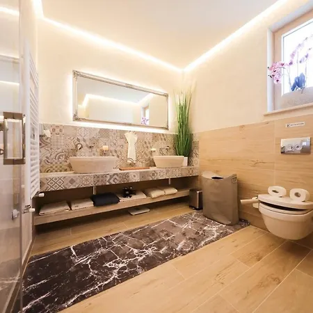 Hotel Jakob With Pool And Sauna 4*